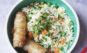 Riz Cantonais Vegetarien Fait Maison Recette Facile Riz Cantonais Recette Petit Pois Surgeles Recette Asiatique
