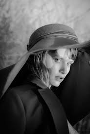 The Unseasonal — Strictly Red