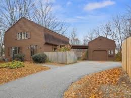 Most homes for sale in north andover stay on the market for 18 days and receive 1 offers. 8 Howell Dr Andover Ma 01810 Mls 72425700 Zillow Andover Zillow Real Estate