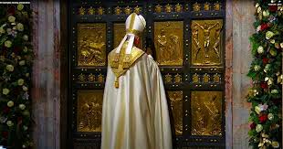 BREAKING Pope Leo XIV Closes the Holy Door at the Vatican's St. Peter's  Basilica Ending the Jubilee Year of Hope - VIDEO  https://www.catholicnewsworld.com/2026/01/breaking-pope-leo-xiv-closes-holy- door.html