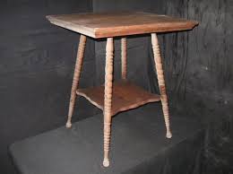 Victorian Era Oak Parlor Table End Table Side Table With Spindle Legs I Want To Paint A Table This S Parlor Table Painted Table Refinishing Furniture