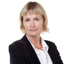 Agent profile for Elle Hooper