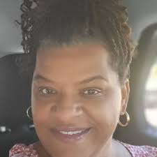 Comment "Meatloaf" for this classic meatloaf recipe with a sweet and tangy  glaze! It's easy to make and goes perfectly with my creamy mashed potatoes  and roasted broccoli for a dinner everyone