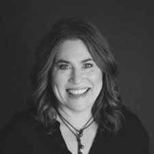 Kathy Wooding's Instagram, Twitter & Facebook