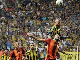 The three biggest teams in the country; Turbulentes Elferschiessen Fenerbahce Schlagt Galatasaray Internationaler Fussball Kicker