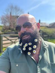 The bearded bear (@bigdaz1234)