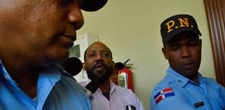 Unicef se queja de trato a caso hijastra Pablo Ross