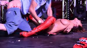 Strippers on Stage: British Fingering Fingering Porn