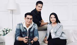 Namun perkahwinan mereka langsung tidak mewujudkan perasaan kasih sayang. Download Cinta Hati Batu