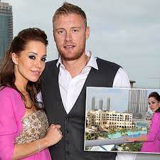 Freddie flintoff has opened up about the struggle he experiences while trying to balance work life and. Andrew Flintoff S Boozing Days Behind Him As He Moves Family To Dubai Mirror Online