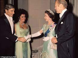 American actress elizabeth taylor and hotelier conrad hilton after their wedding in hollywood. Wedding Wednesday Elizabeth Taylor And John Warner Katie Callahan Co