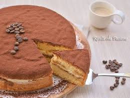 Torta Tiramisu La Video Ricetta Con Pan Di Spagna Sofficissimo Velocissimo Da Preparare Crema Al Mascarpone Senza Uo Torta Tiramisu Tiramisu Idee Alimentari
