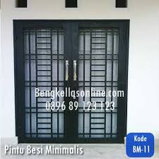 Tak hanya bisa untuk jendela, namun juga untuk pintu dari kaca. Model Pintu Besi Hollow Pagar Rumah