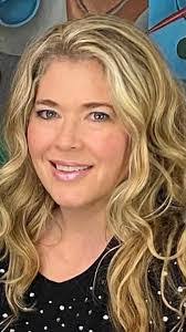 Julia Melton's Instagram, Twitter & Facebook