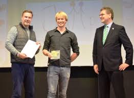 Sie sind staatliche behörden, die etwa die lehrkräfteverteilung oder die einsetzung der schulleiter. Kirchwerder Das Macht Schule