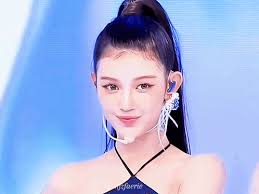 Danielle Marsh Modani GIF