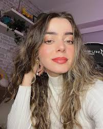 Fabrizia Carpenter ✨🌷🎧🎀🌙