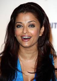 Here are 15 shocking pictures of aishwarya rai without makeup. Aishwarya Rai Unseen Oily Face Without Makeup Face Photos Tollywood Boost