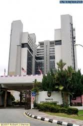 Kementerian pertahanan atau malaysia ministry of defence (mindef) ialah sebuah kementerian yang bertujuan untuk memelihara kedaulatan, kepentingan dan hak strategik malaysia ke arah mewujudkan keadaan serantau yang aman dan makmur. Kuala Lumpur Guide Kementerian Pertahanan Mal
