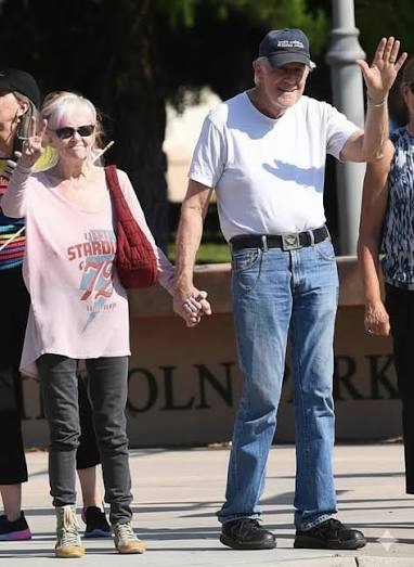 celebrity couple waving to fans in la | Los Angeles, CA