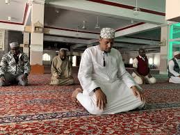 Une personne physique est un être humain vivant disposant de toutes ses capacités juridiques pour agir ou répondre de ses actes (donc non placé sous tutelle ou curatelle), quel que soit. Les Chefs Religieux Se Joignent Au Combat Du Covid 19 En Afrique Regional Office For Africa