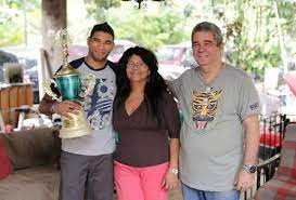 Gilbert Burns Biography Ufc Fight Night Ufc Athletic Body