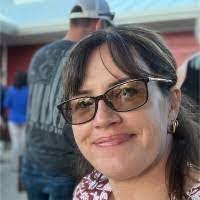 Elizabeth Bauch's Instagram, Twitter & Facebook