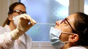 A nasal swab is a test that takes a sample of cells from the nasopharynx (the uppermost part of your nose and throat). Covid 19 Nasal Swab Test Punctured Woman S Brain Leaked Brain Fluid From Her Nose