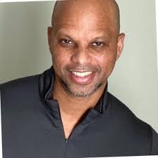 Alexandra Crump's Instagram, Twitter & Facebook