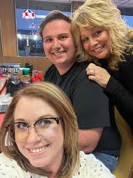 Kara Pollock's Instagram, Twitter & Facebook