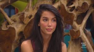 Paola, altezza 1 metro e 73 centimetri, nasce a vicenza, in veneto, l'8 gennaio 1995. Paola Di Benedetto Difende Zequila E Replica Al Fidanzato Federico Rossi