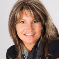 Danielle Guay's Instagram, Twitter & Facebook