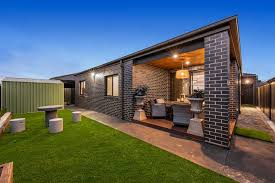 A beautiful contemporary home in the seaside town of blairgowrie in victoria, melbourne, australia a path that begins in the front yard of this kansas city, missouri, home leads to an impressive backyard and deck. Landscaping Ideas For Your Newly Built Home Grandeur Homes