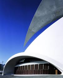 It's also the capital city of the canary islands, together with las palmas. Auditorium Santa Cruz De Tenerife Santiago Calatrava Arquitectura Viva