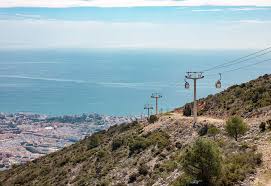 Avevamo documentato, con un post ed un video, lo stato di abbandono e degrado in cui versa una struttura situata a quota 750 mslm nel territorio che un tempo fu sede della stazione inferiore della seggiovia del vesuvio. Quant E Bello Il Mare Dalla Funivia Panoramica Magellanostore Blog