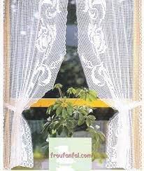 Voici le rideau dentelle terminé. Rideau Bonne Femme Au Crochet Guirlande Avec Tuto Gratuit Blog Crochet Et Tricot D Art