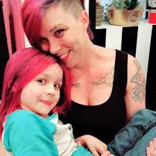 Susan Leiper's Instagram, Twitter & Facebook