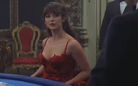 Alla fine però bond e christmas vengono catturati dagli scagnozzi di elektra king e renard. Robert Carlyle Vinnieh