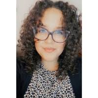 Edda Santos's Instagram, Twitter & Facebook