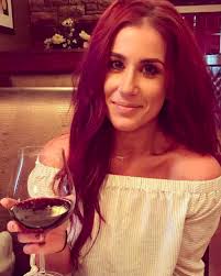 She is very popular on the social media, with around 3 million followers on twitter. How Chelsea Houska Dropped The Baby Weight Teen Mom Talk Now