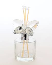 Imperdibili saldi swarovski dal 30 al 50 fino a esaurimento scorte. Profumatori Ambiente Farfalla Swarovski Per Bomboniere Tufano Elegante E Raffinata Anche Per Battesimo E Nascita Eccezionali Sco Bomboniere Bottiglia Profumi