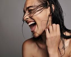 Gal gadot, dazzled in sparkling dress as she arrived at the 2020 vanity fair oscar party on sunday night (february 9) at the wallis annenberg center for the performing arts in beverly hills, calif. Gal Gadot Galgadot Twitter