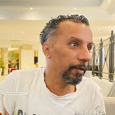 Vincent Pascal Michael Leguesse (Power Drop.) (@vinceleguesse)