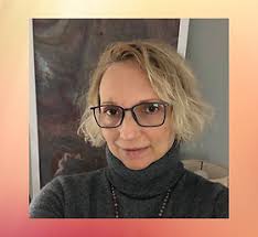 Janet Nash's Instagram, Twitter & Facebook