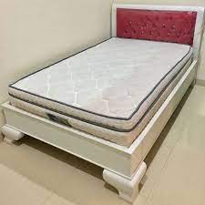 Ukuran single ini juga sering disebut sebagai kasur no. Kasur Spring Bed Super Single 120x200cm Perabotan Rumah Di Carousell