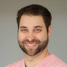 Dwight Goins's Instagram, Twitter & Facebook