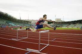 Iris elin ullvang / nrk. Warholm Sets Men S 300m Hurdles Record At Impossible Games Sports China Daily