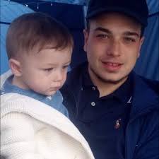 Any cheap motors 1000 or under. Has to be 5 door. And would love an estate  as we've got dogs. X