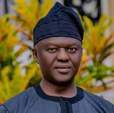 Senator victor lar, mai nasara , supporters,