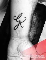 Initial G K Tattoo By Naina Jain Skin Machine Tattoo Studio Skinmachinetattoo Email For Appointments Skinmachin Initial Tattoo Tattoos Tattoo Lettering
